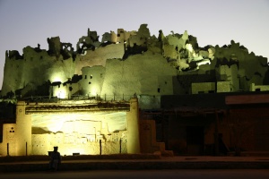 Les ruines fantomatiques de l’ancienne cité de Shali témoignent d’une architecture en voie de disparition.