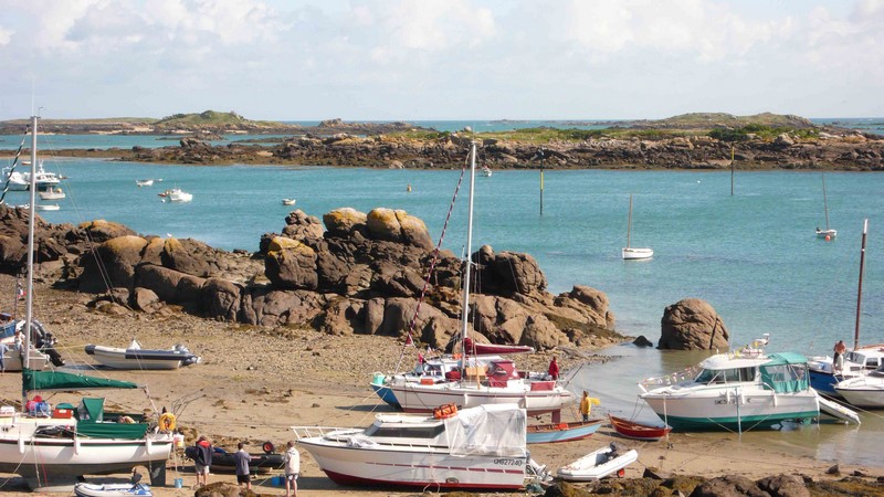 Chausey - boats at low tide