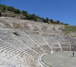 The ancient theatre to the north of the city could hold up to 13,000 spectators.