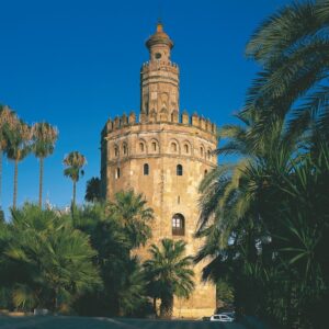 Torre del Oro ou "Tour de l'Or" de Séville. La tour, haute de 36 mètres, a été construite par les Almohades au 12ème siècle et faisait partie intégrante des remparts maures, qui constituaient une défense entre le palais Real Alcázar et le reste de Séville.