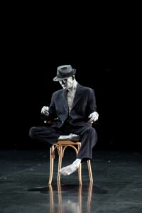 Ko Murobushi. Faux Pas. 2014. © Laurent Ziegler.