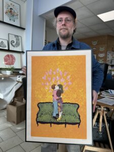 Angoulême. The "Les mains sales" workshop, an art silk-screen printing works, tries to perpetuate this attachment to paper by training artists on the job.