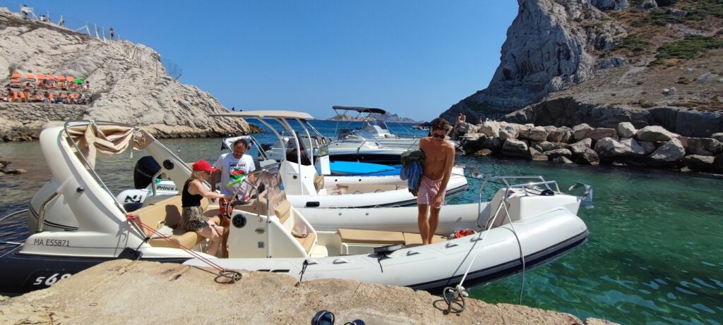 Marseille. Arrival at the little port of Cap Croisette. We're at the start of the calanques.