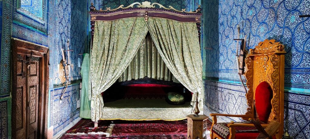 Khiva. One of the rooms in the Tach Khaouli palace.