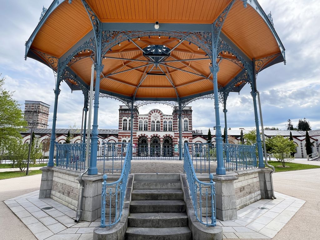 France. Salies de Béarn. 10 fois plus salée que l’eau de mer et riche en oligo-éléments, l’eau de Salies-de-Béarn bénéficie d’une minéralisation unique au monde. © OT Sales de Béarn.