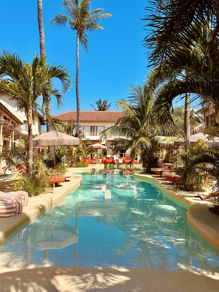 Indonesia. Gili Air. Divino Hotel swimming pool. 