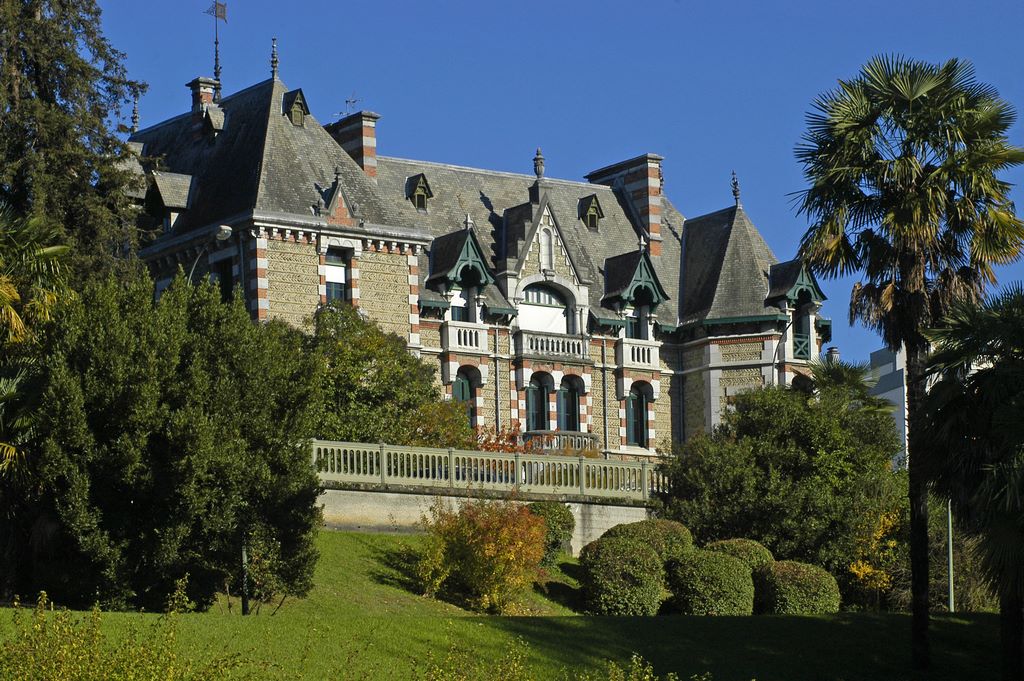 France. Pau. Built in 1890, the Villa Nitot is a fine example of the neo-Renaissance style, with its slender neo-Gothic tower, exposed pebbles in the form of finials and bow window. OT Pau.