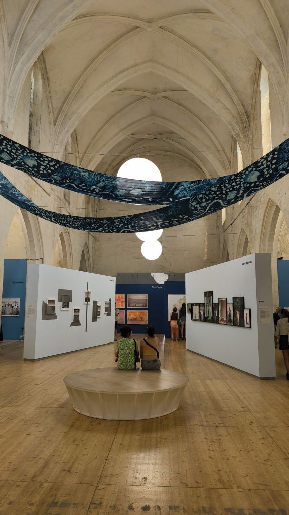 France. 56th Rencontres de la photographie d'Arles 2025. Sonja and Elisa Jane Carmichael will be exhibiting monumental cyanotypes made on fabric, in which weeds, foliage and weavings intermingle to symbolise the two artists' unshakeable ties to their community. B. Postel.