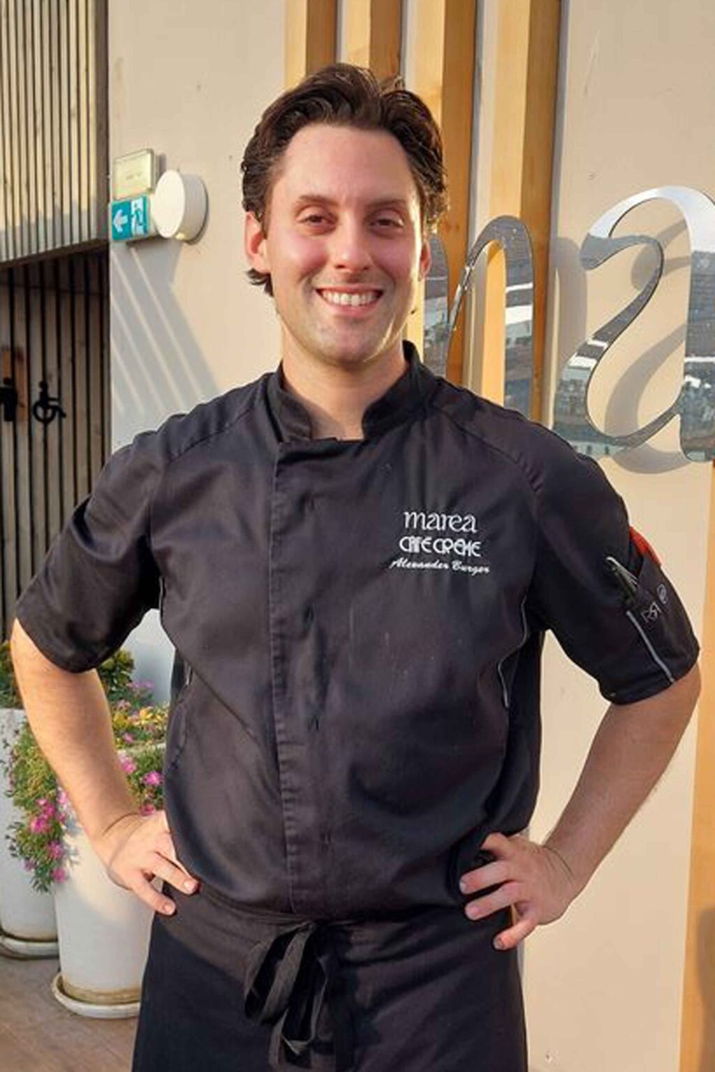 chef Marea- Alexander Douglas Burger1K JPEG - Univers Voyage