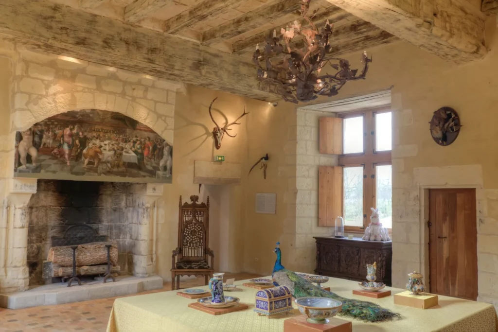 France. Château du Rivau. The hall of the grand dwelling is filled with trophies from a hunting collection. Château du Rivau.