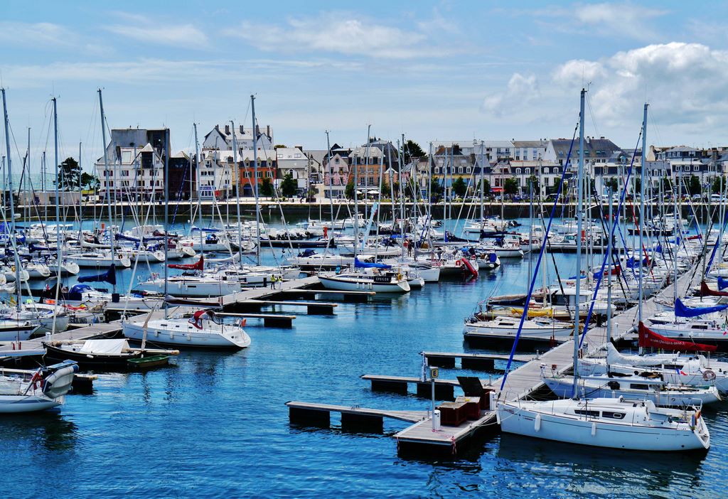 France. Concarneau. View of the south port. Zairon/Commons. 