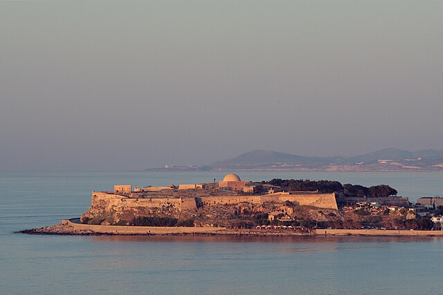 Crete. View of the fortress of Rethymnon. Jerzy Strzelecki/Comons.