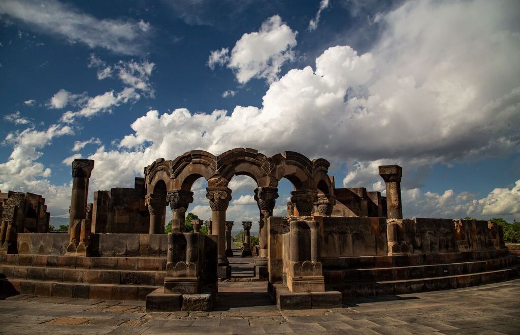 Arménie, aux origines du monde